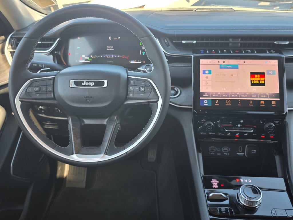 Used 2023 Jeep Grand Cherokee 4WD 4xe image 18