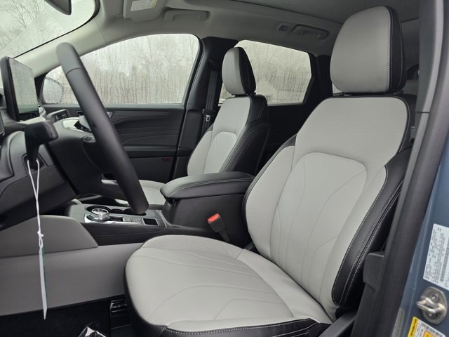 New 2026 Ford Escape SE w/ PHEV Premium Package image 10