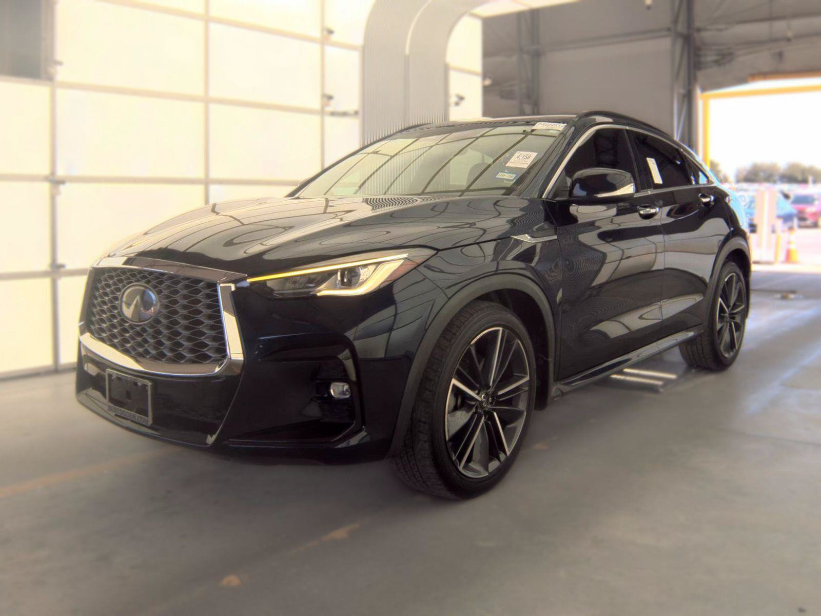 Used 2023 INFINITI QX55 Luxe w/ Cargo Package AWD/4WD image 2