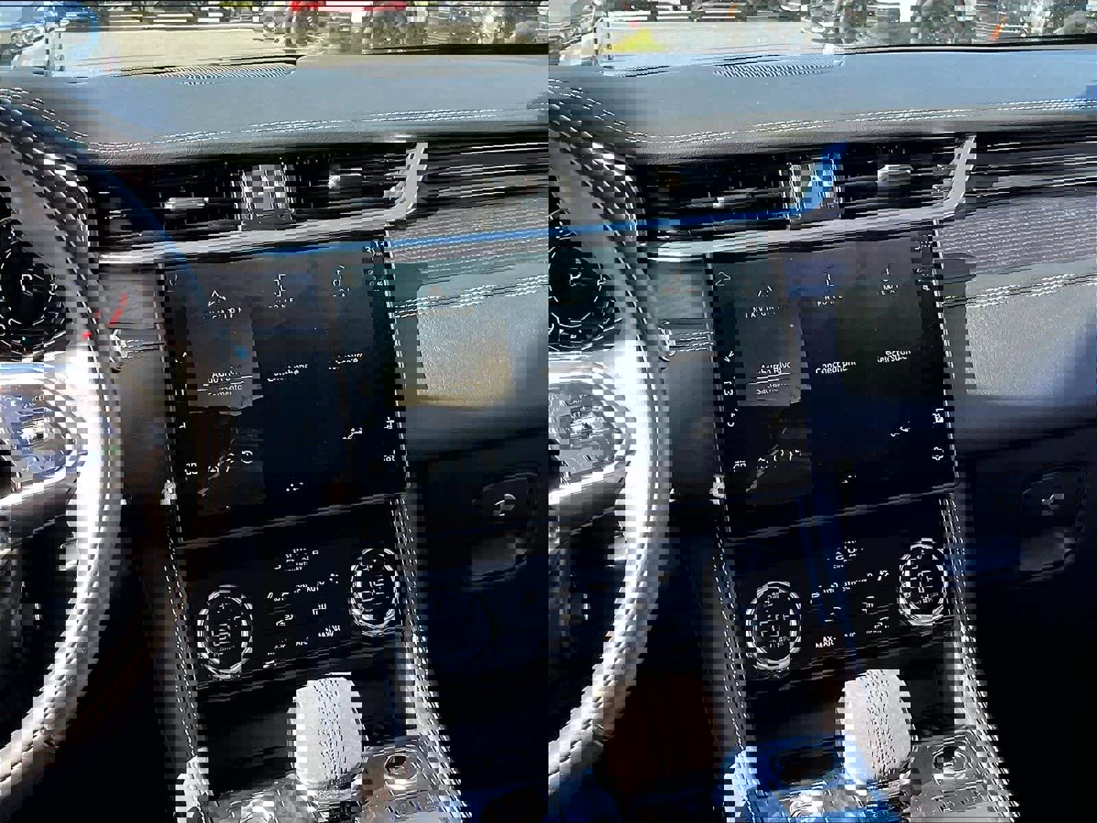 Used 2025 Jaguar F-PACE R-Dynamic S image 7