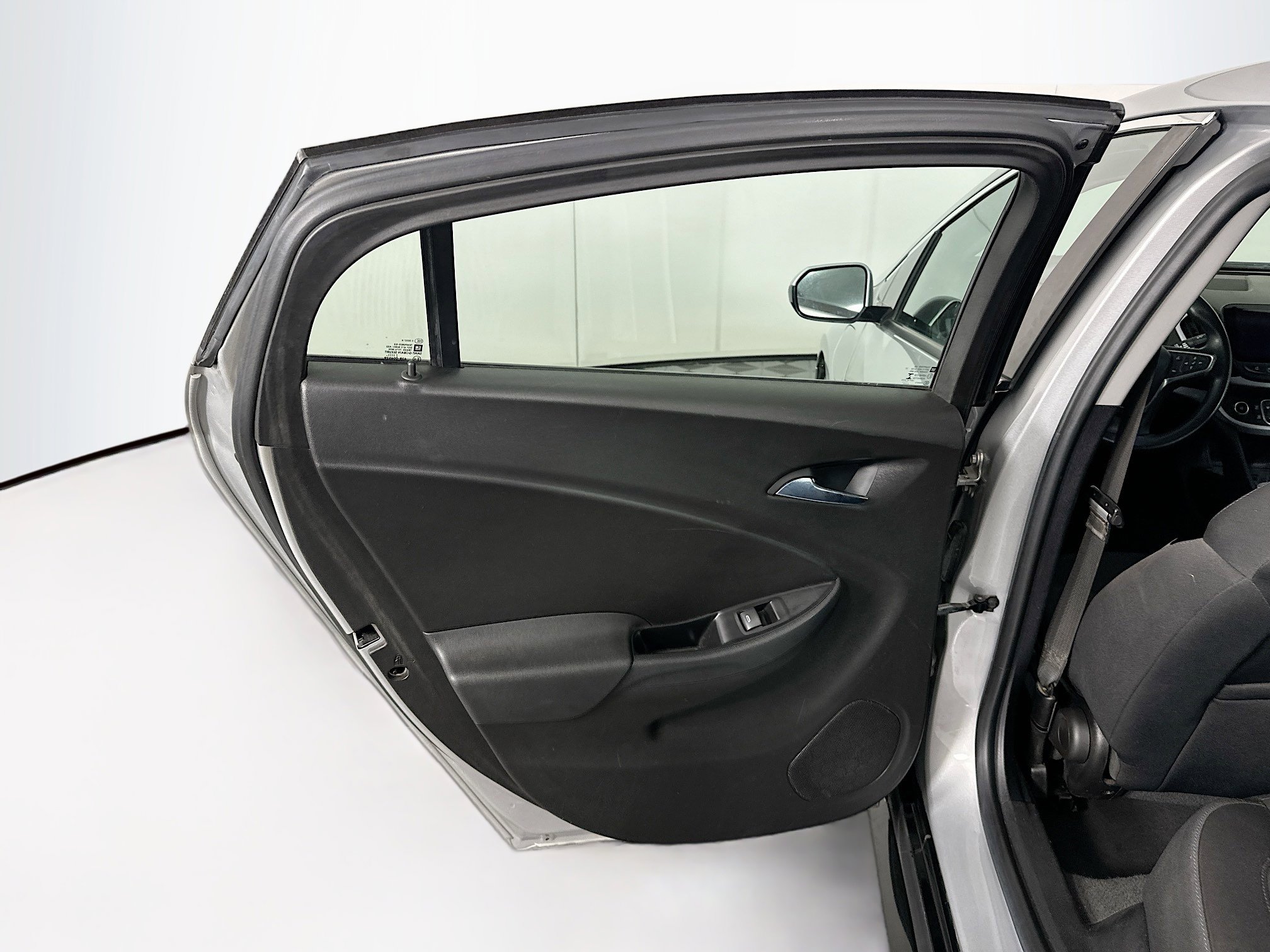 Used 2018 Chevrolet Volt LT image 24