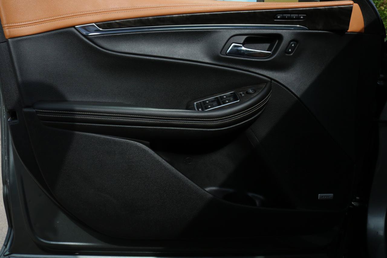 Used 2016 Chevrolet Impala LTZ w/ Enhanced Convenience Package FWD image 21