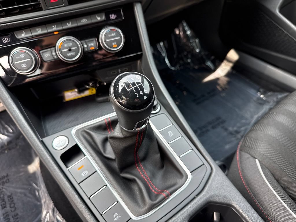 Used 2020 Volkswagen Jetta GLI FWD image 21