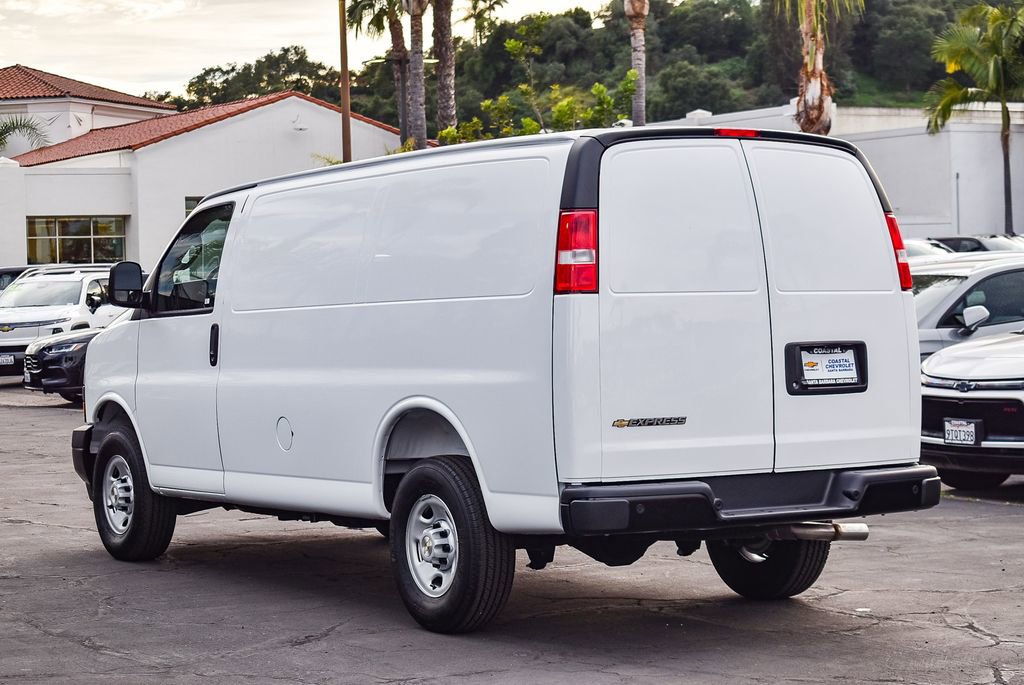 New 2026 Chevrolet Express 2500 w/ Driver Convenience Package RWD image 4
