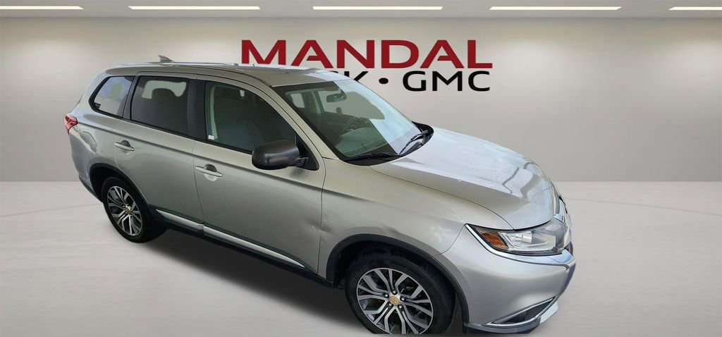 Used 2018 Mitsubishi Outlander ES FWD image 26