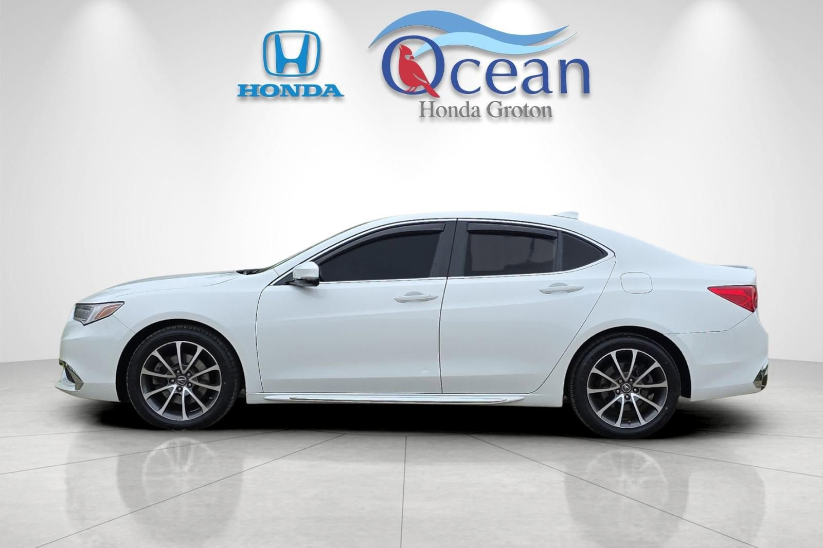 Used 2018 Acura TLX V6 SH-AWD w/ Technology Pkg image 6