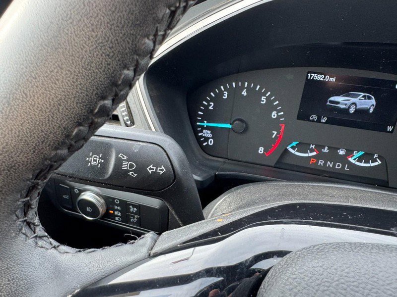 Used 2022 Ford Escape SEL image 20