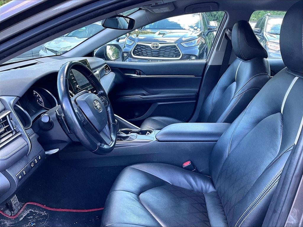 Used 2021 Toyota Camry SE w/ TRD Appearance Package (TMS) FWD image 4