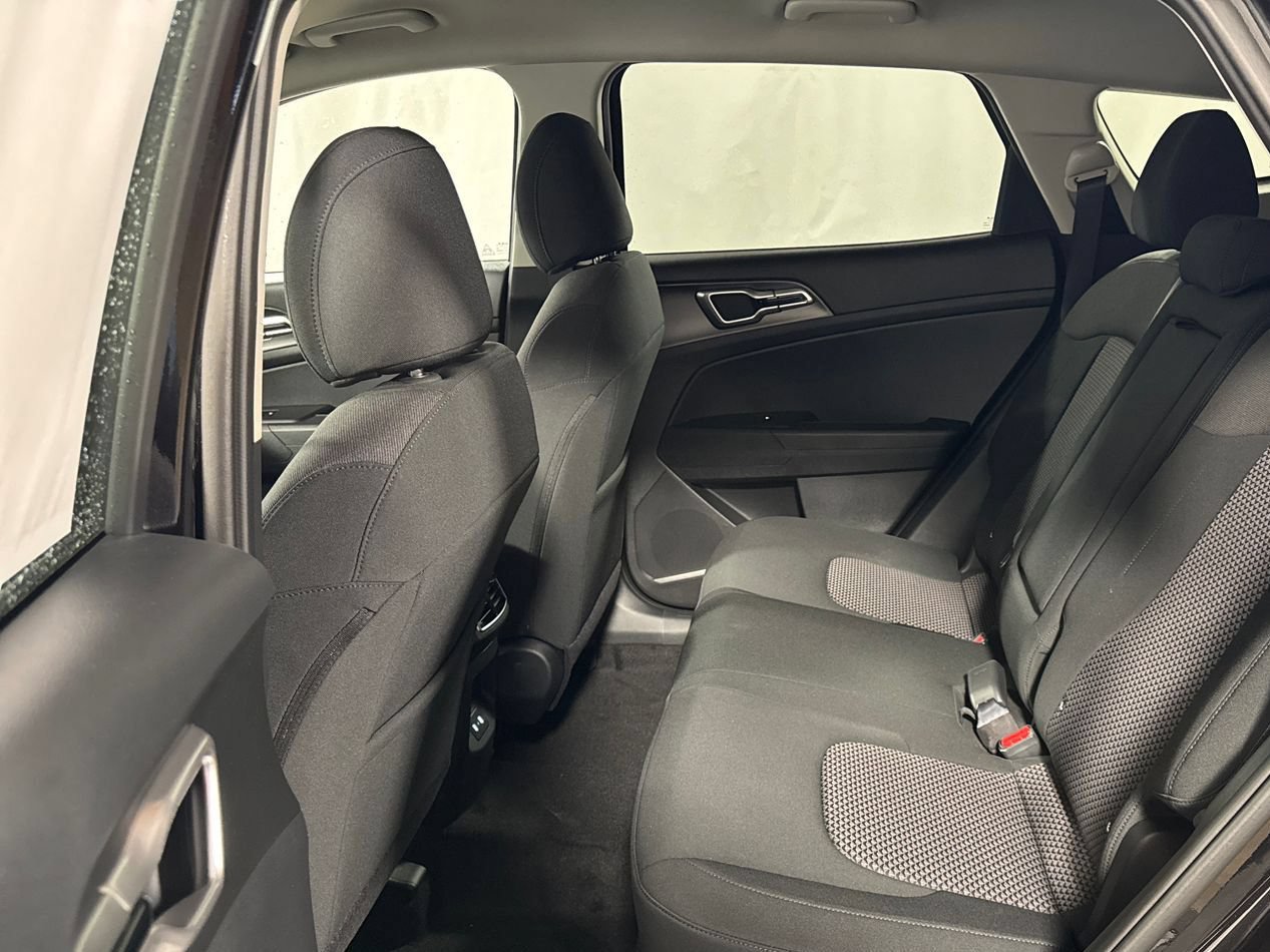 New 2026 Kia Sportage LX FWD image 5