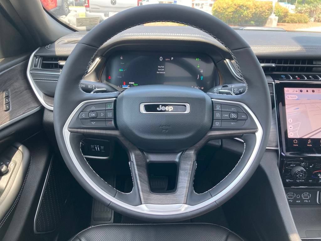 New 2024 Jeep Grand Cherokee Limited 4xe AWD/4WD image 15