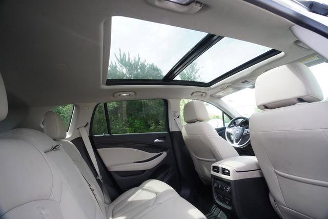 Used 2020 Buick Envision Essence w/ Experience Buick Package image 24