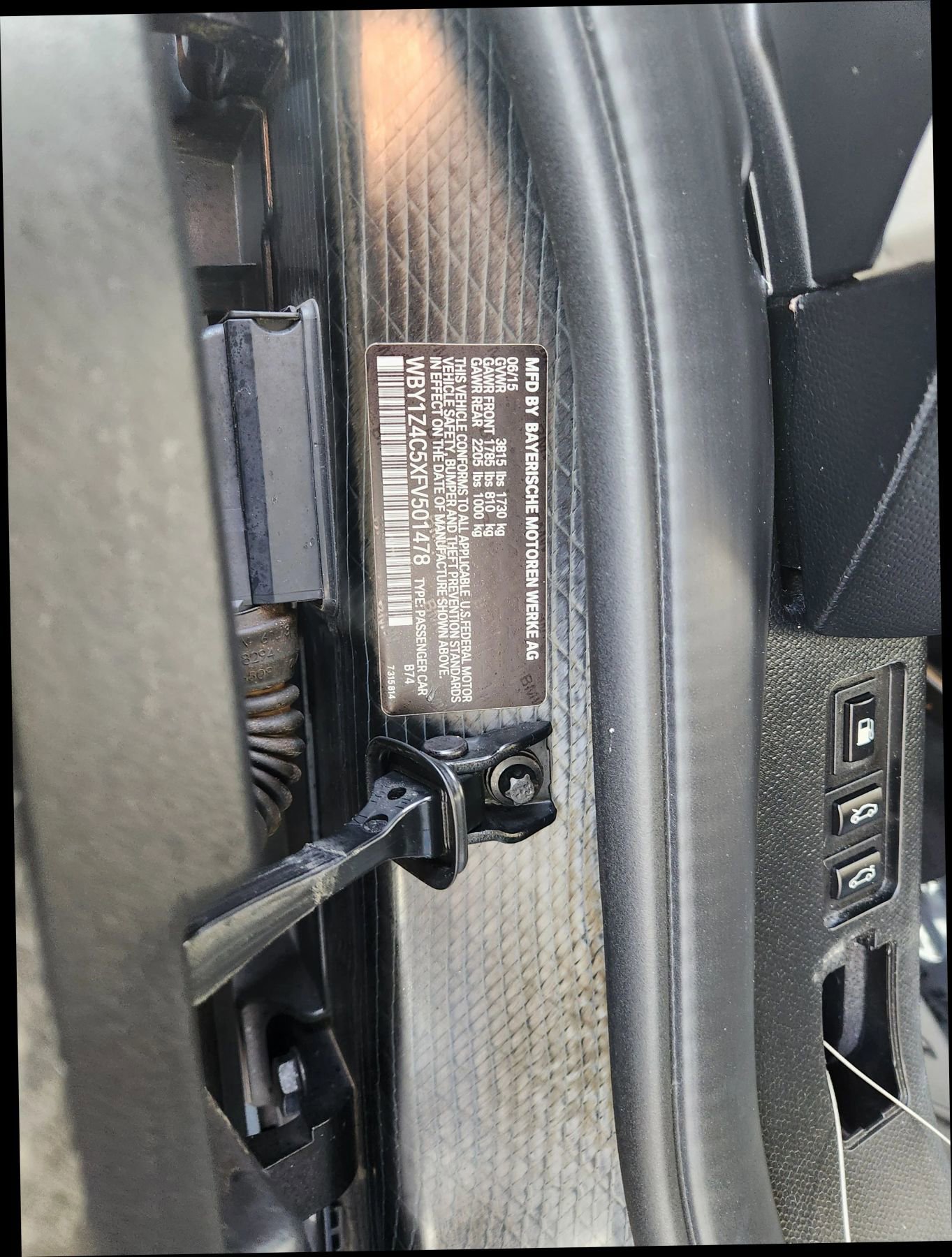 Used 2015 BMW i3 w/ Range Extender image 33