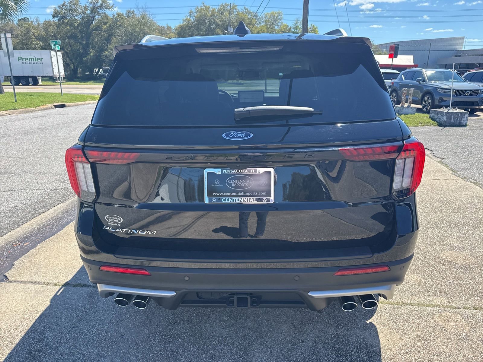 Used 2025 Ford Explorer Platinum w/ Ultimate Package image 6