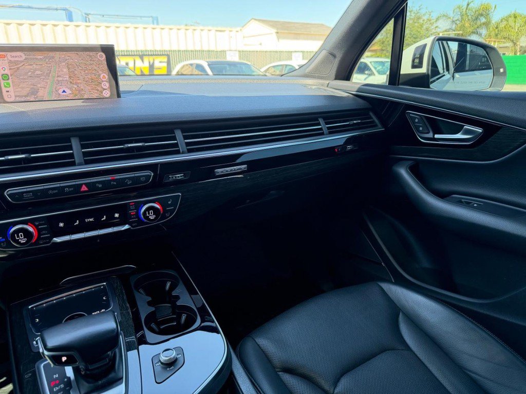 Used 2019 Audi Q7 3.0T Prestige AWD/4WD image 26