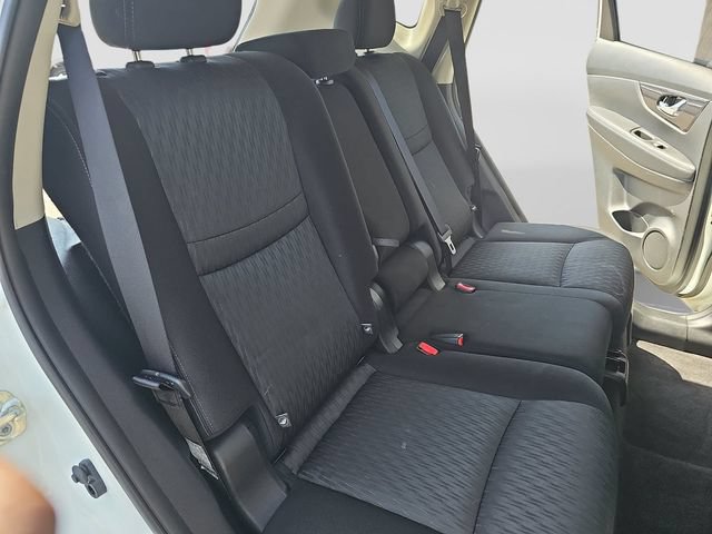 Used 2020 Nissan Rogue SV FWD image 33