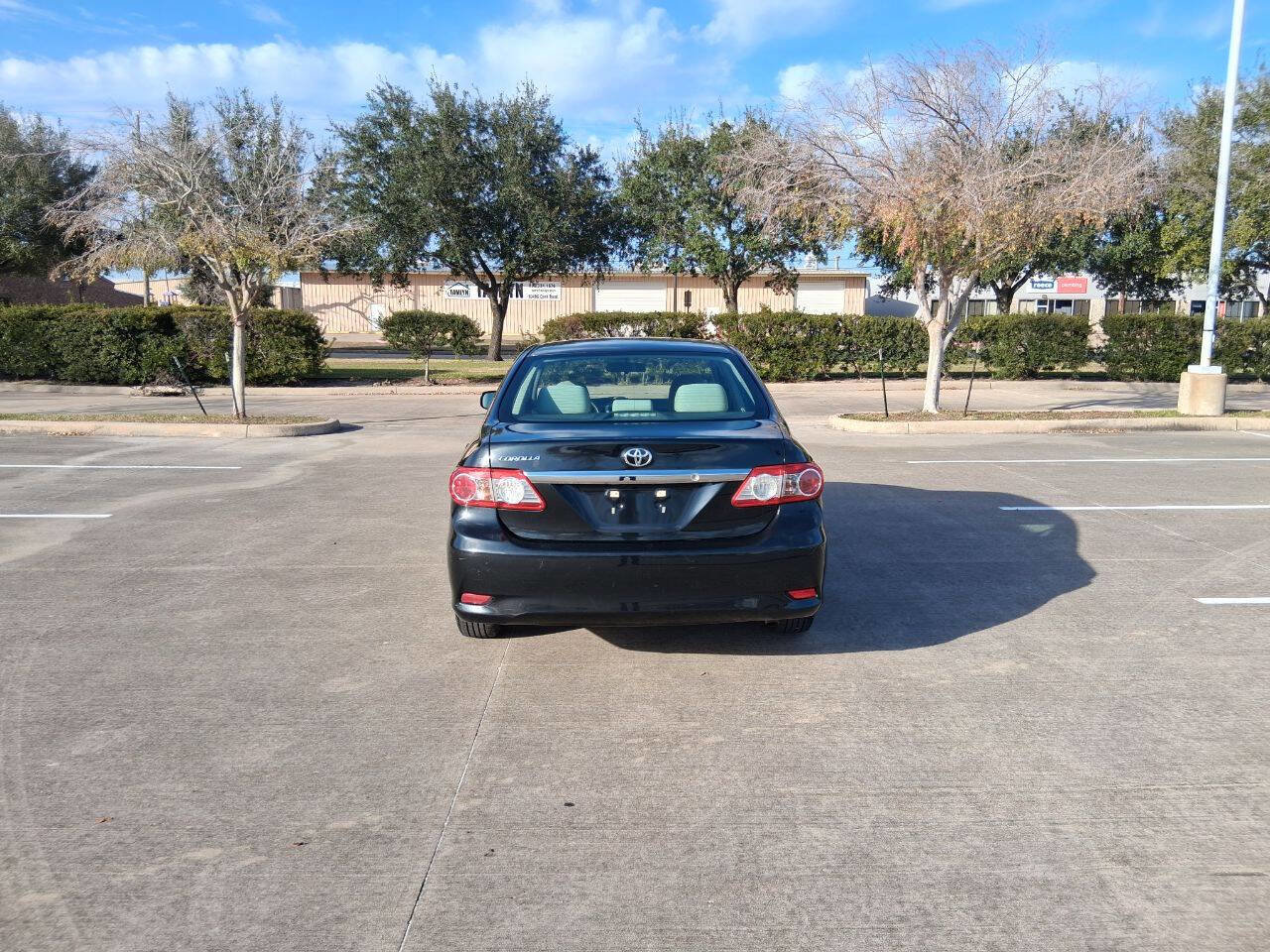Used 2013 Toyota Corolla L image 5