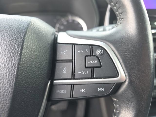 Certified 2024 Toyota Highlander LE image 18