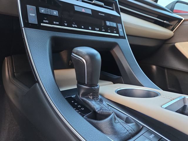 Used 2019 Toyota Avalon Limited FWD image 19