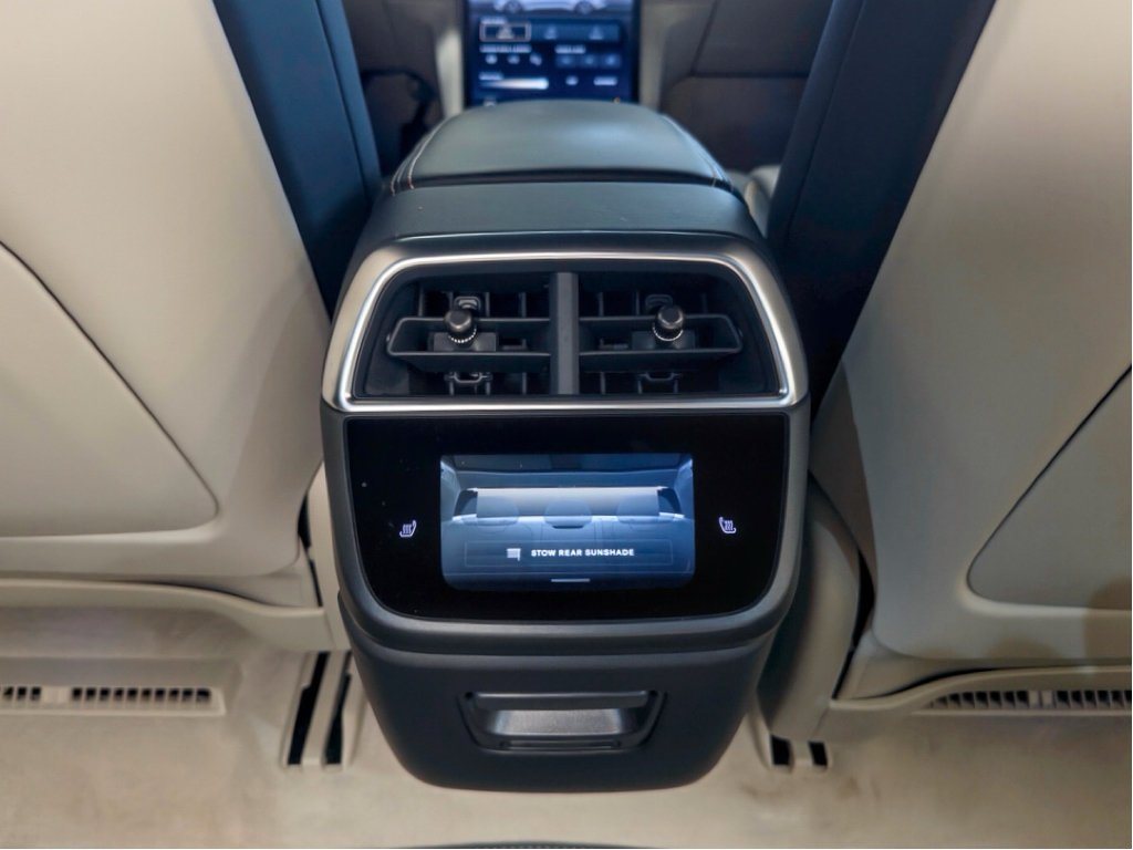 Used 2023 Lucid Air Touring AWD/4WD image 19