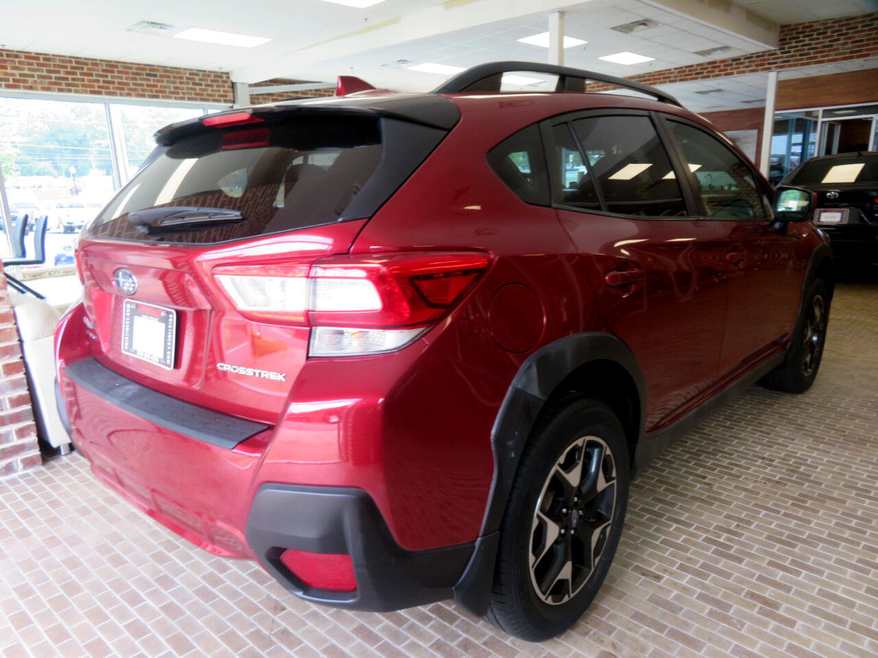 Used 2019 Subaru Crosstrek 2.0i Premium AWD/4WD image 4
