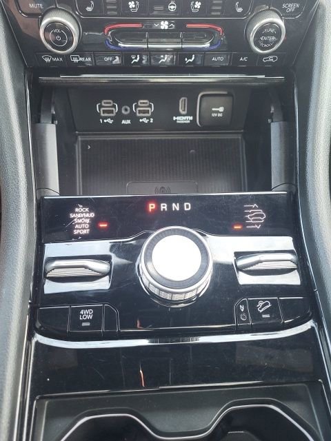 Used 2023 Jeep Grand Cherokee Overland w/ Advanced Protech Group III image 13