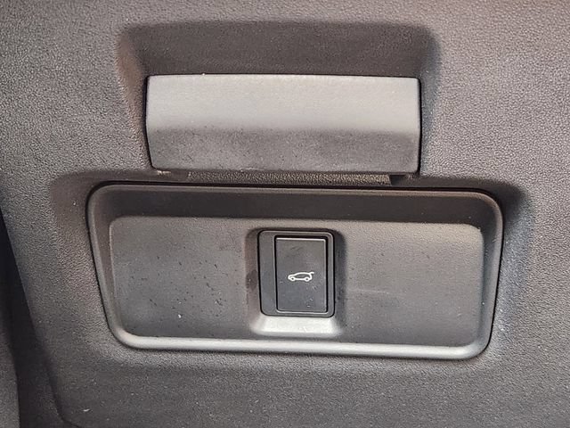 Used 2025 Land Rover Discovery Sport S AWD/4WD image 21