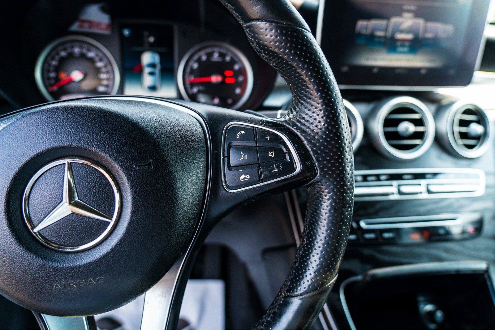 Used 2018 Mercedes-Benz GLC 300 4MATIC Coupe image 19