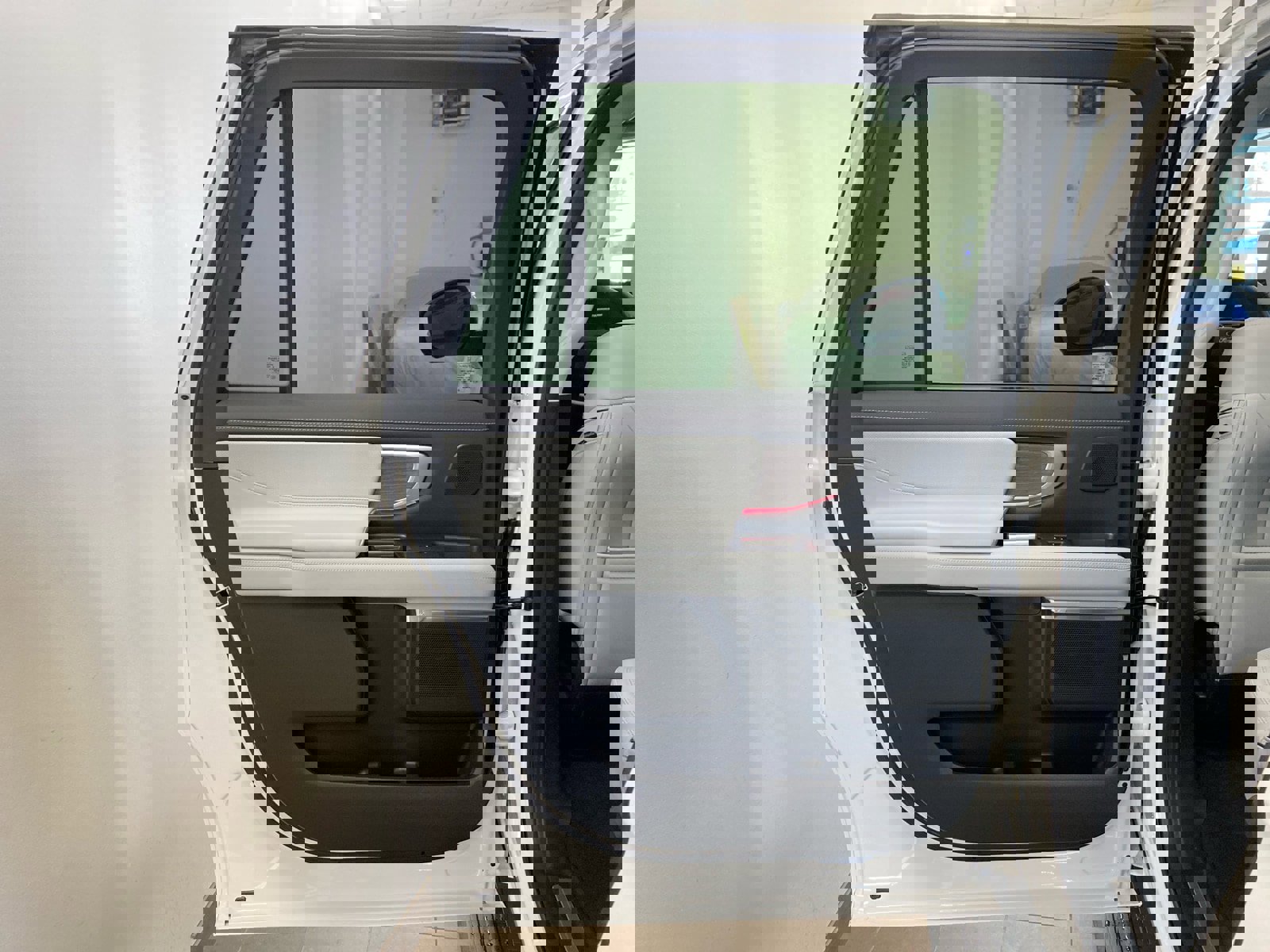 New 2025 Ford Expedition Max Platinum w/ Platinum Ultimate Package image 13