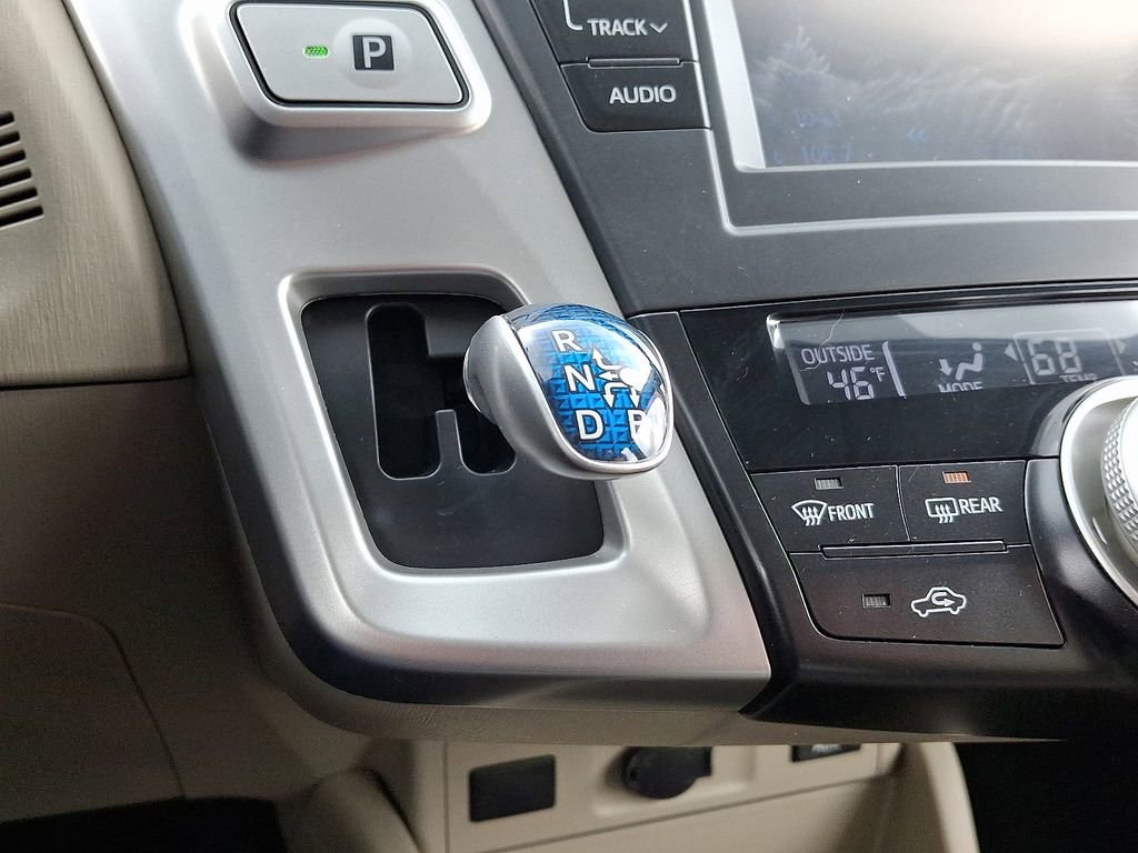 Used 2014 Toyota Prius V Two image 16