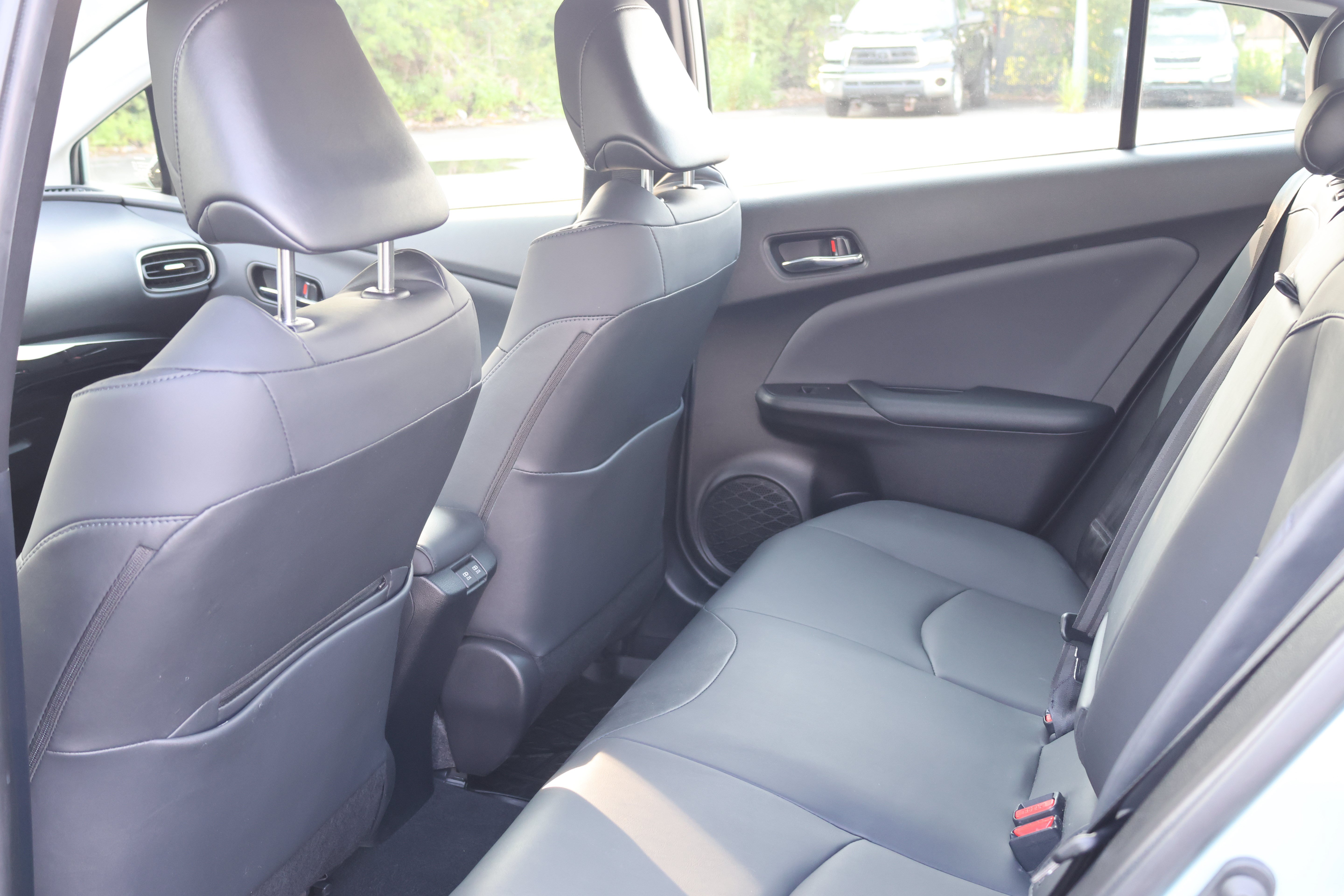 Certified 2020 Toyota Prius XLE AWD/4WD image 15