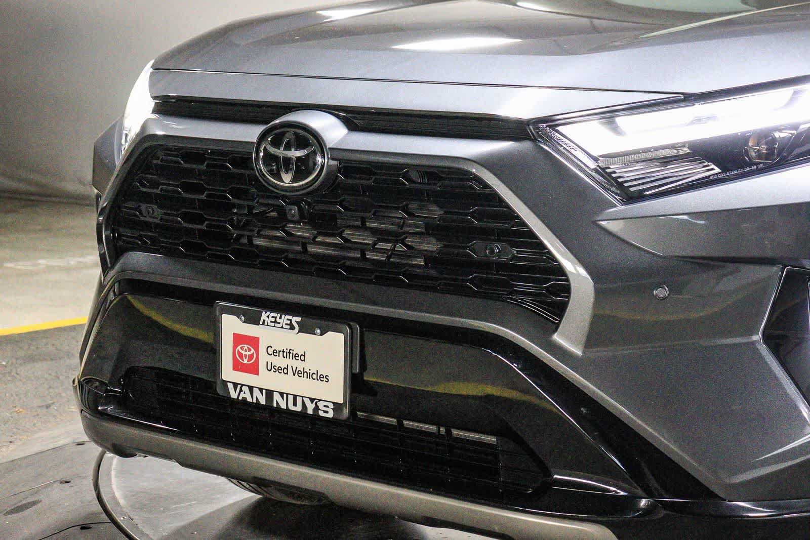 Certified 2025 Toyota RAV4 XSE w/ Advanced Technology Package AWD/4WD image 9