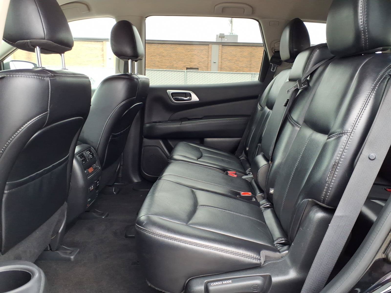 Used 2020 Nissan Pathfinder SL AWD/4WD image 9