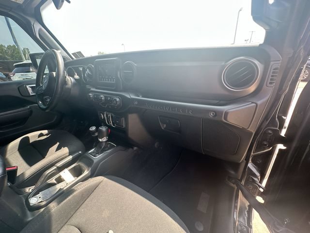 Used 2022 Jeep Wrangler Unlimited Sport AWD/4WD image 31