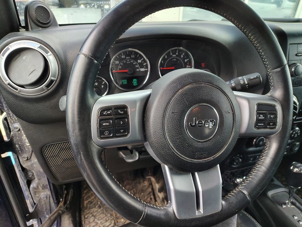 Used 2013 Jeep Wrangler Unlimited Sport image 9