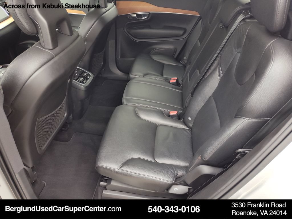 Used 2021 Volvo XC90 T6 Momentum w/ Advanced Package AWD/4WD image 13