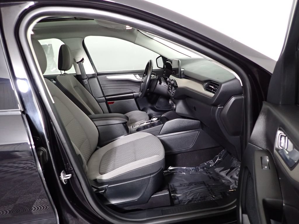 Used 2021 Ford Escape SE w/ Cold Weather Package FWD image 35