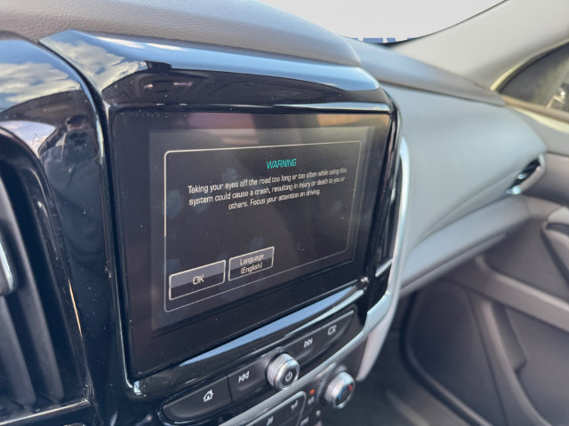 Certified 2018 Chevrolet Traverse LT FWD image 15