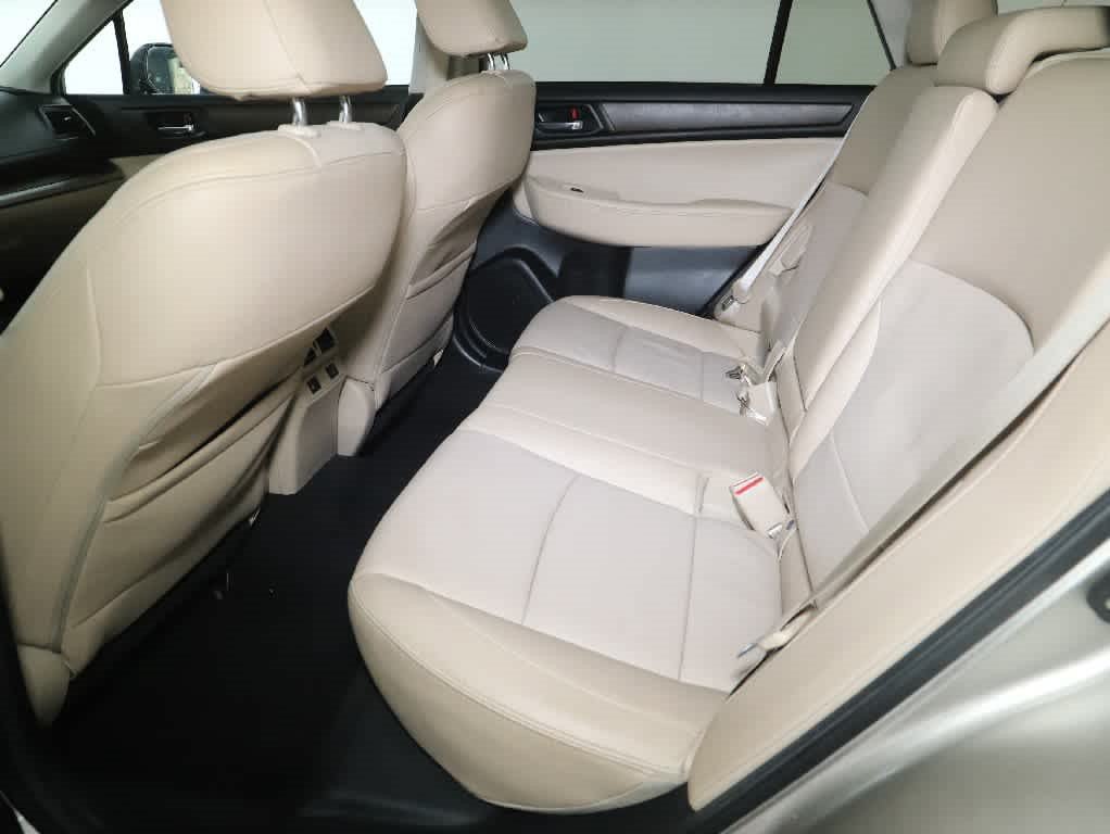 Used 2016 Subaru Outback 2.5i Limited AWD/4WD image 14