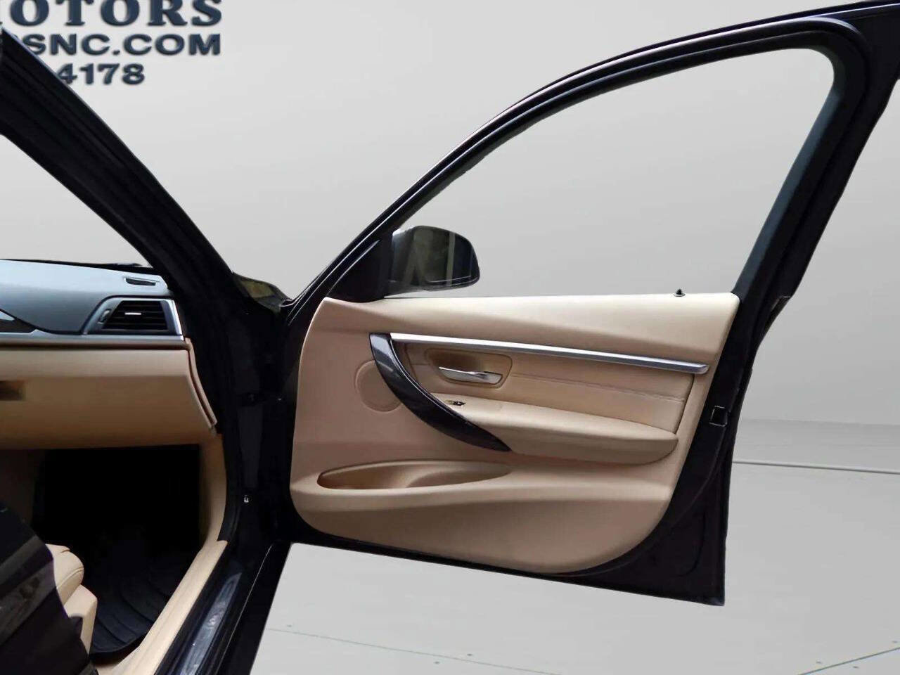 Used 2016 BMW 328i Sedan image 9