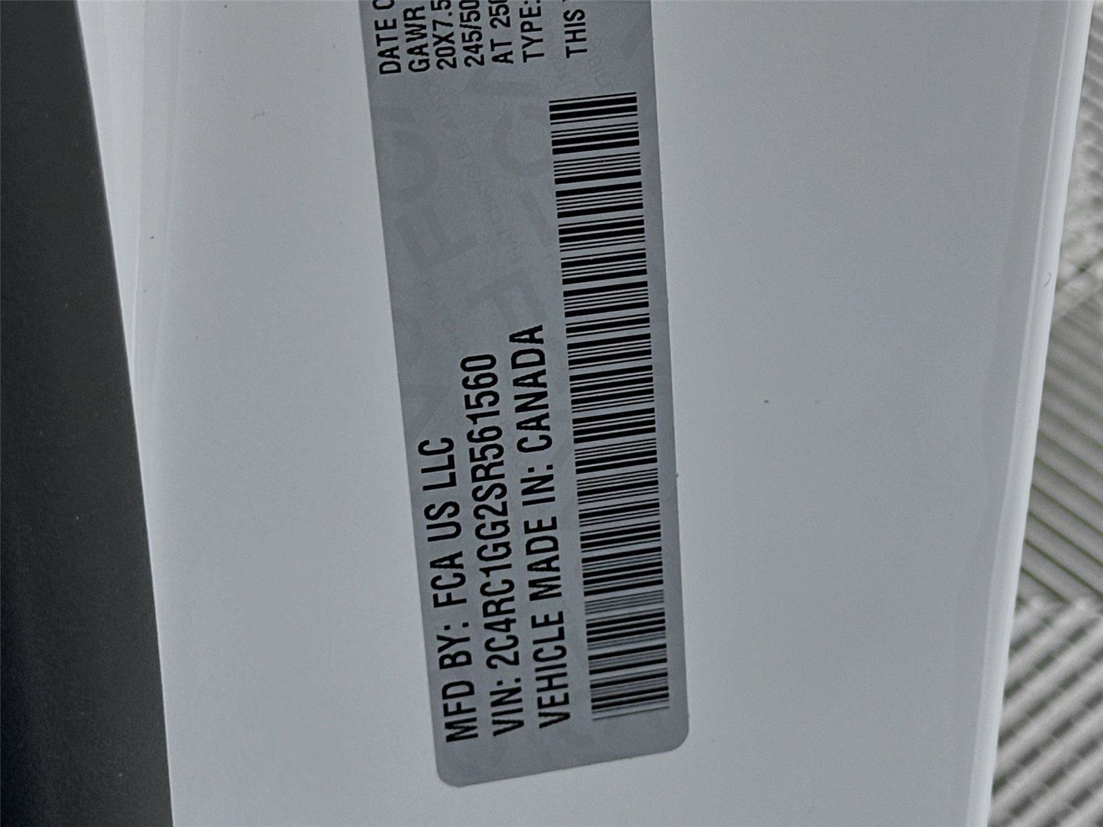 Used 2025 Chrysler Pacifica Limited image 33