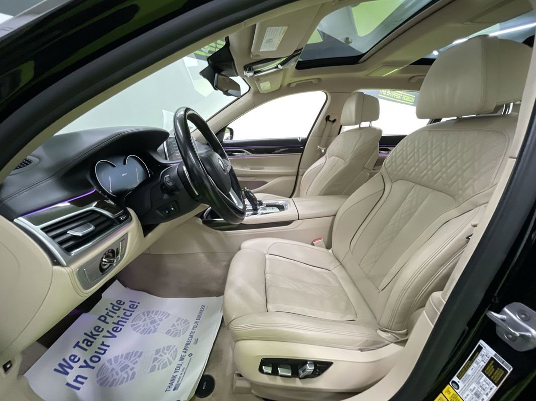 Used 2018 BMW 740e xDrive image 18