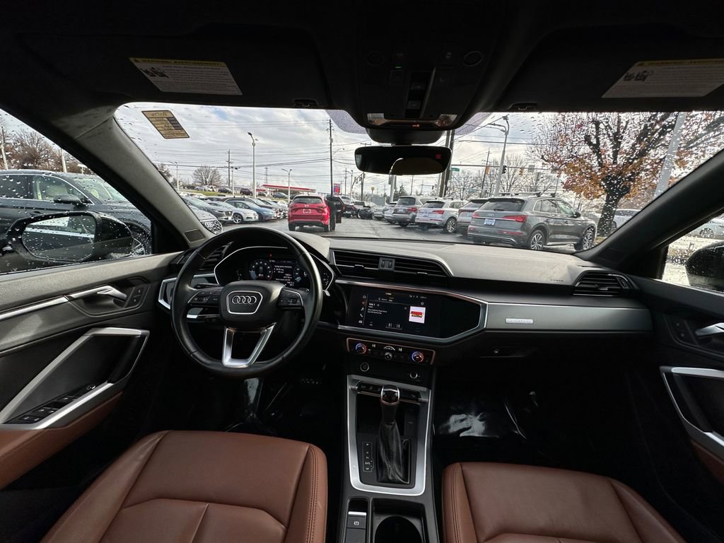 Used 2022 Audi Q3 2.0T Premium Plus w/ Premium Plus Package image 21