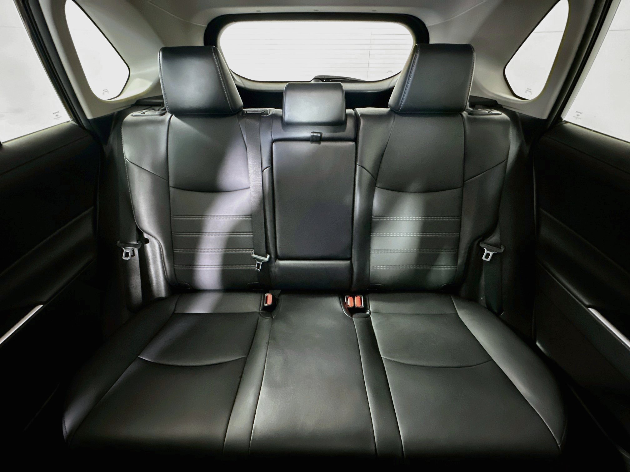 Certified 2023 Toyota RAV4 XLE Premium FWD image 30