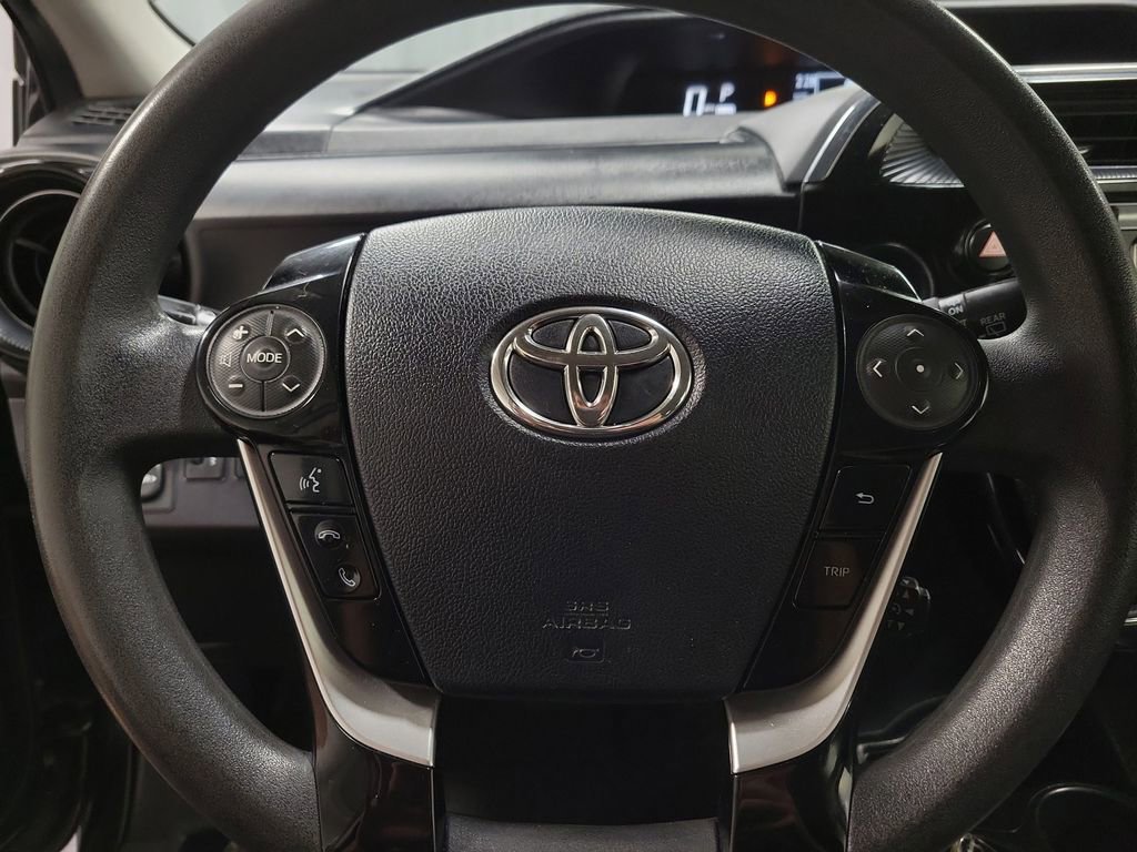 Used 2019 Toyota Prius C FWD image 18