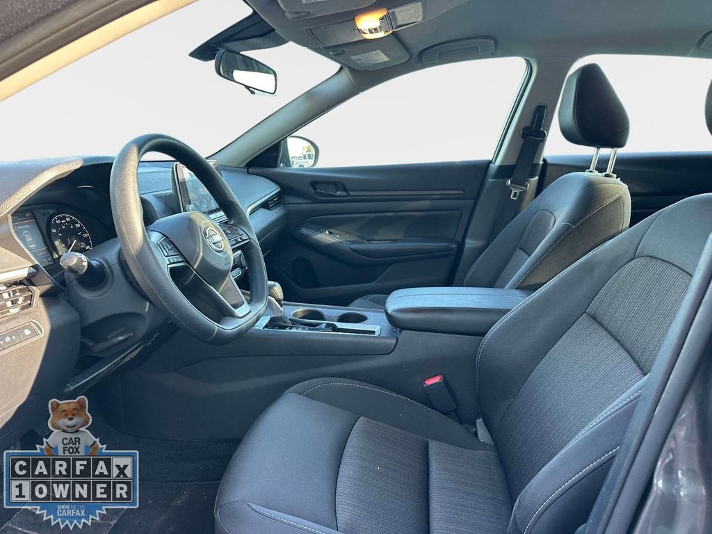 Used 2025 Nissan Altima 2.5 S FWD image 17