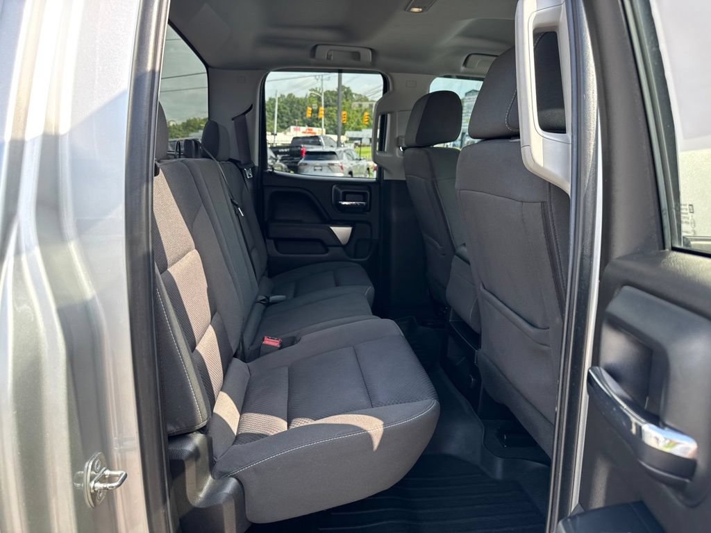 Used 2019 Chevrolet Silverado 1500 LT AWD/4WD image 24