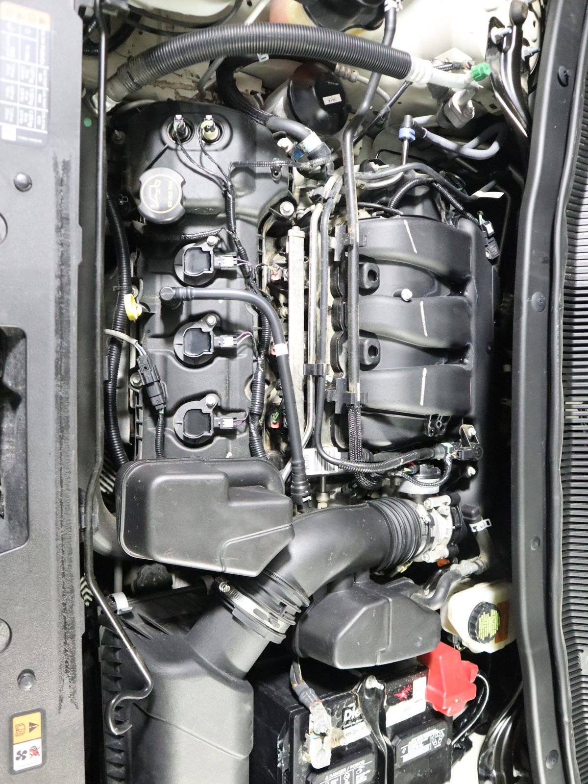 Used 2018 Ford Explorer XLT FWD image 19