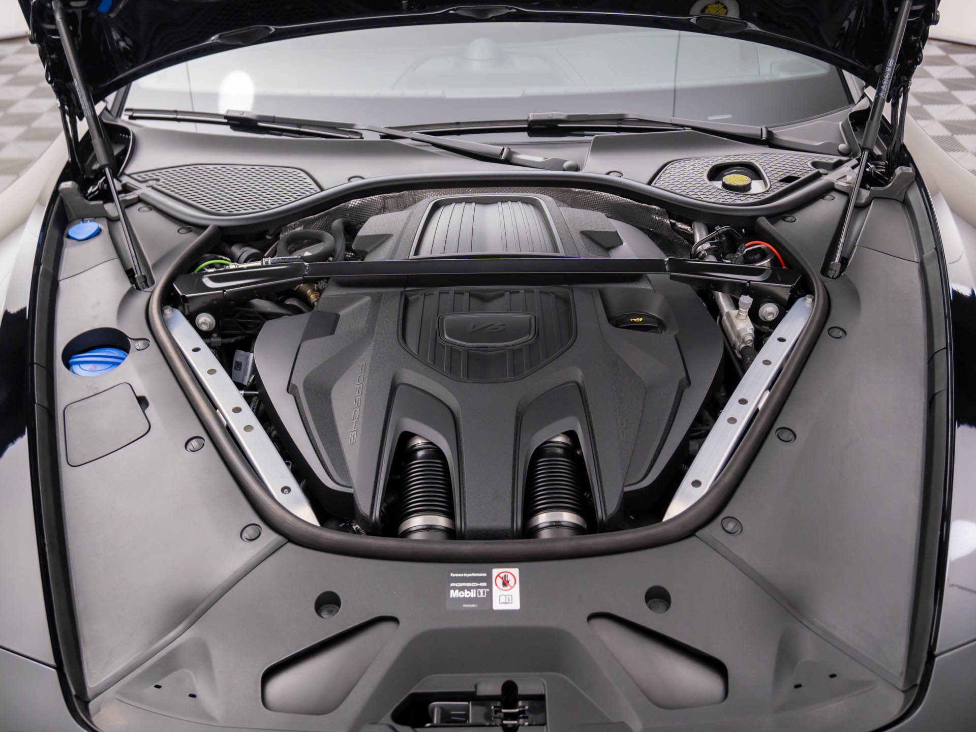 New 2026 Porsche Panamera 4 AWD/4WD image 33