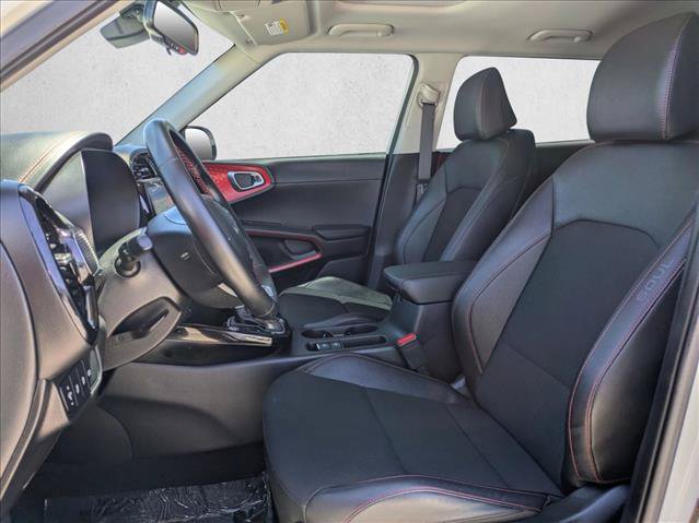 Used 2023 Kia Soul GT-Line w/ GT-Line Technology Package FWD image 17