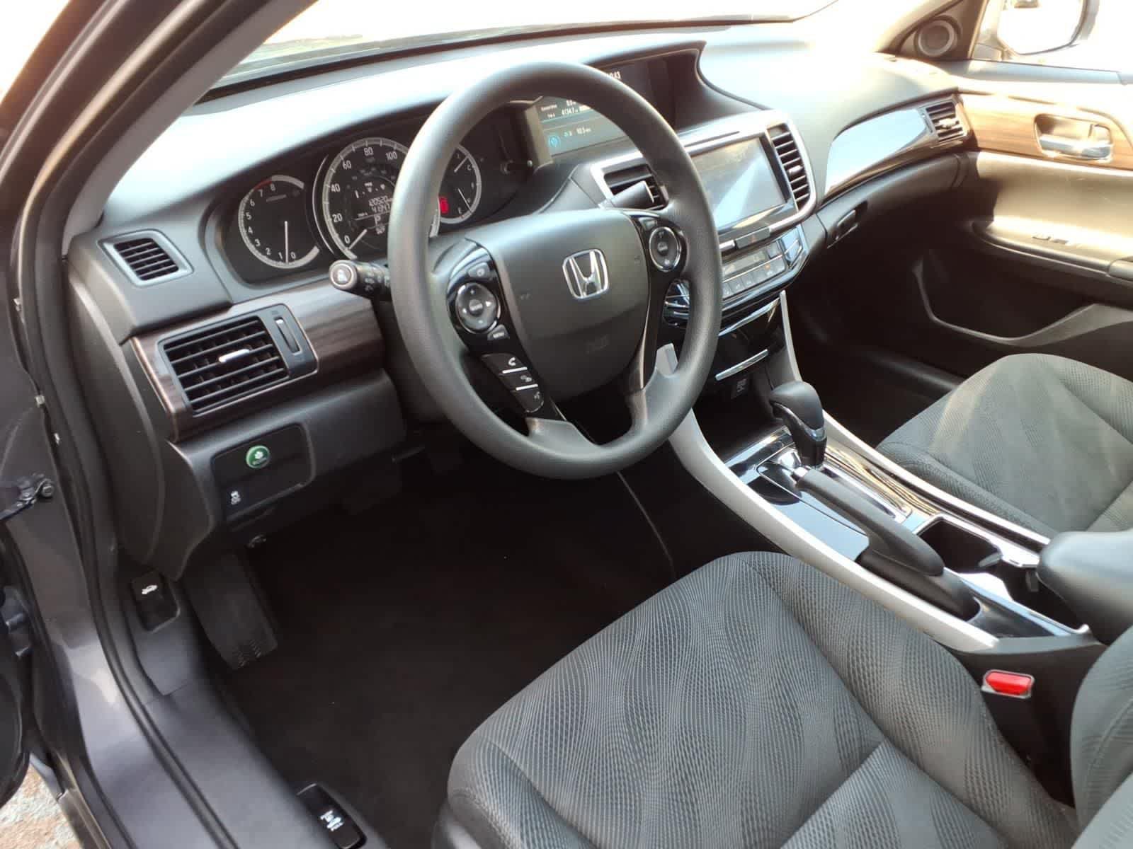 Used 2016 Honda Accord EX image 13